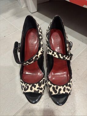 White House Black Market Leopard Mary Jane Peep-Toe Heels - Black/Beige Size 7.5